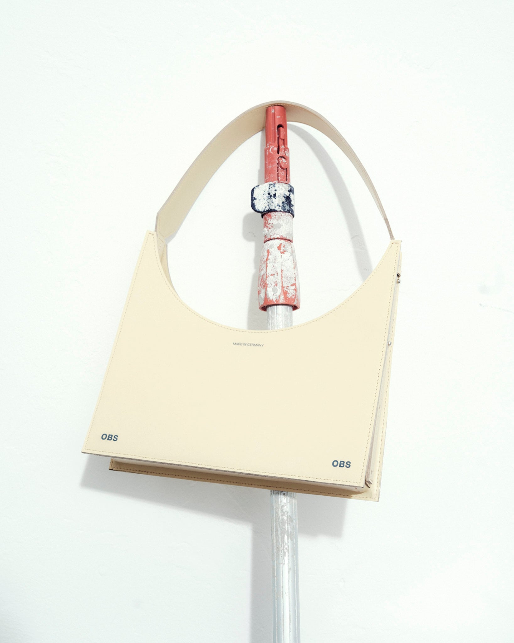 Utensil / Schwefelgelb