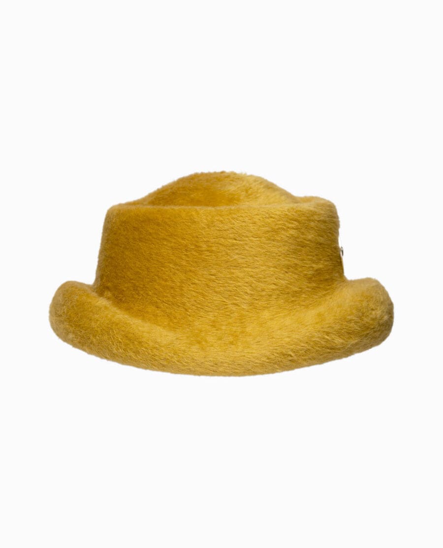 Alternative view of Volumen Hat / Yellow